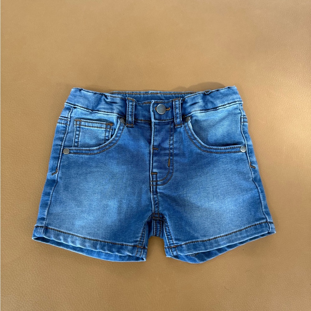 Blue Denim girl’s Shorts-Babysprouts. Size 6